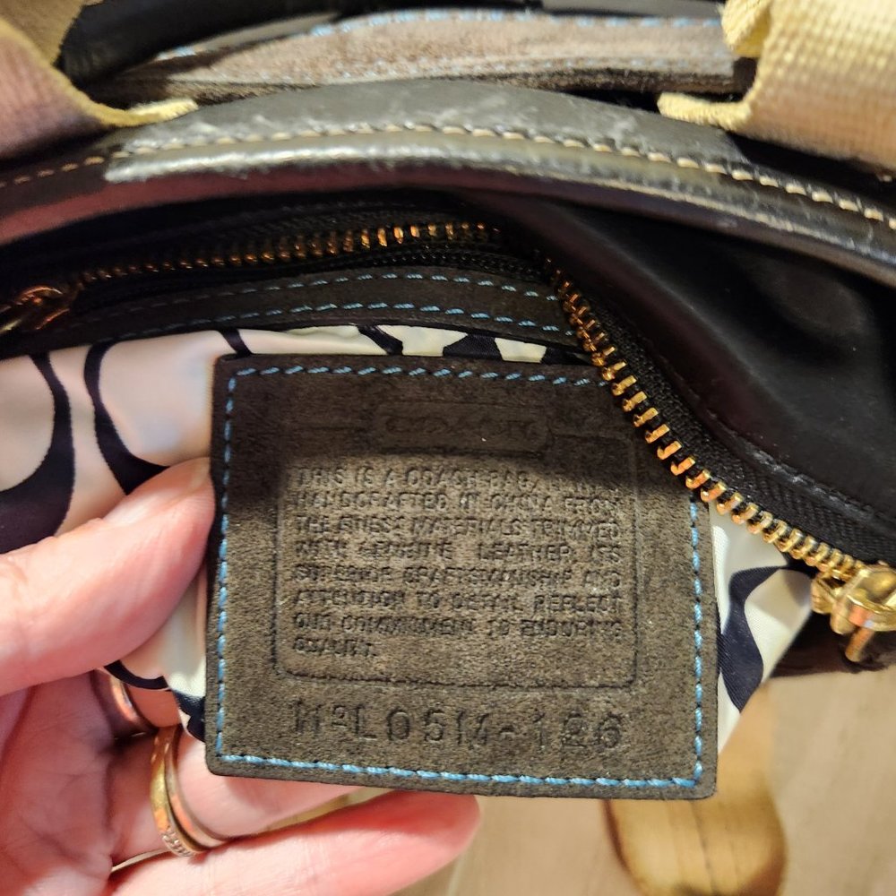 Vintage Coach Hampton Black Y2K Handbag Tote Purse - Picture 10 of 10